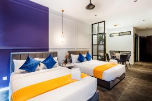 mana mana suites at scarletz klcc