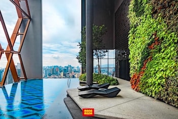 mana mana suites at scarletz klcc