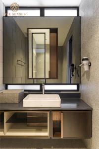 scarletz suites klcc by mykey global