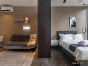 scarletz suites klcc by mykey global