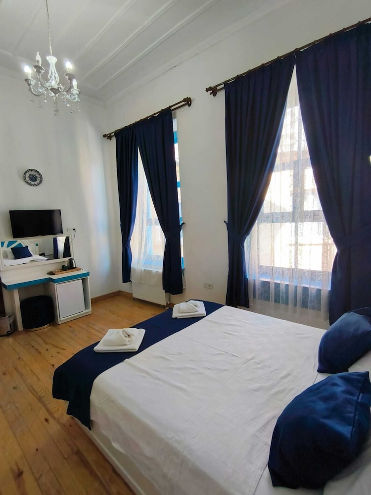 buyukada mavi palas hotel