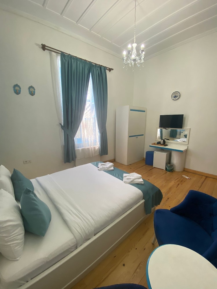 buyukada mavi palas hotel