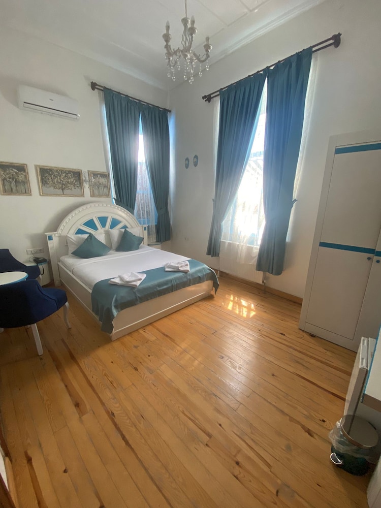 buyukada mavi palas hotel