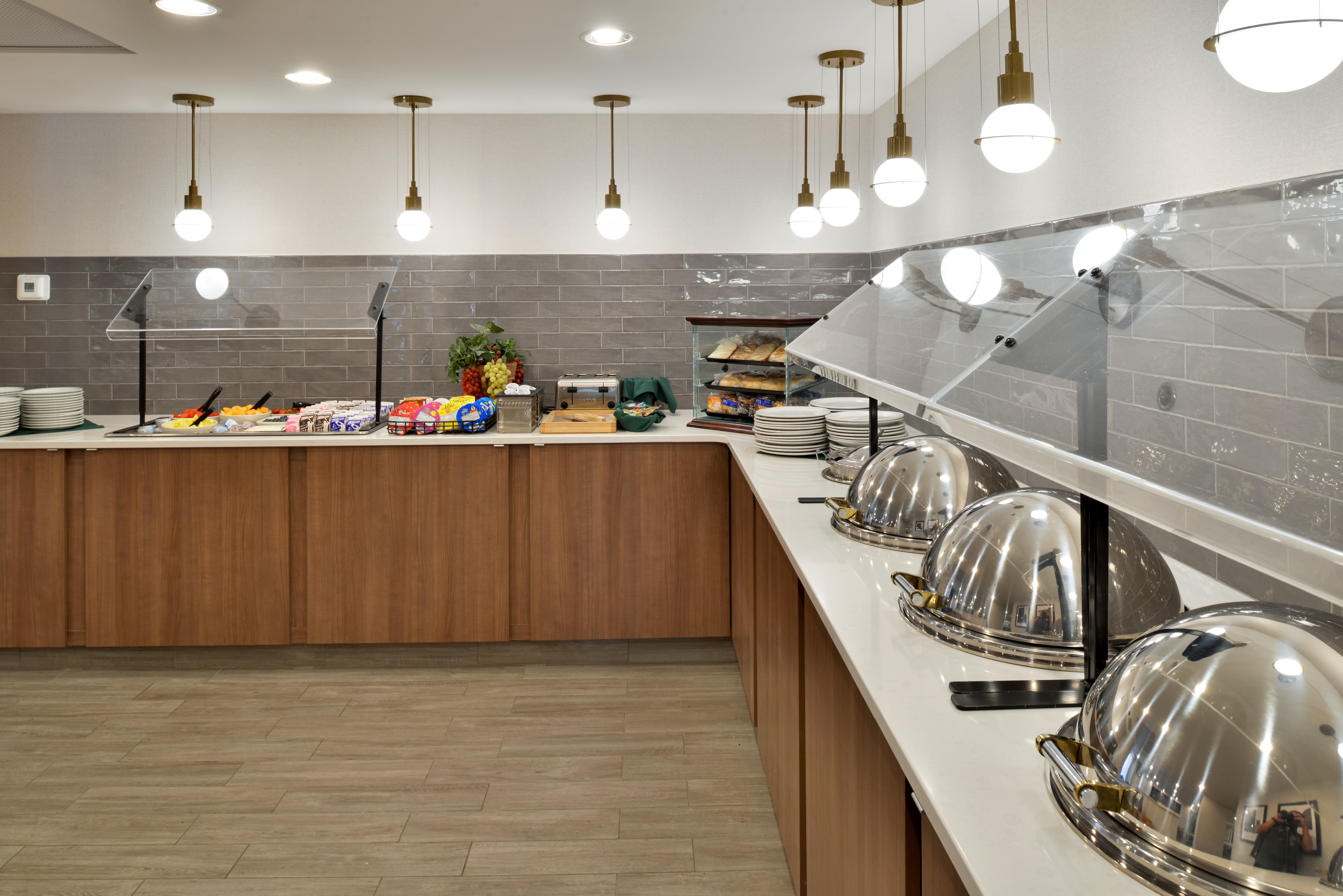 holiday inn and suites overland park conv ctr