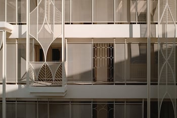 Yanh Ratchawat Hotel,,4 star