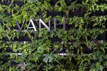 Yanh Ratchawat Hotel,,4 star