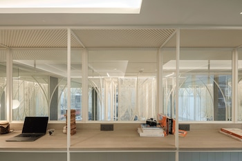 yanh ratchawat hotel