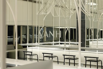 yanh ratchawat hotel