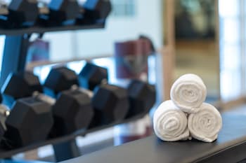 yanh ratchawat hotel