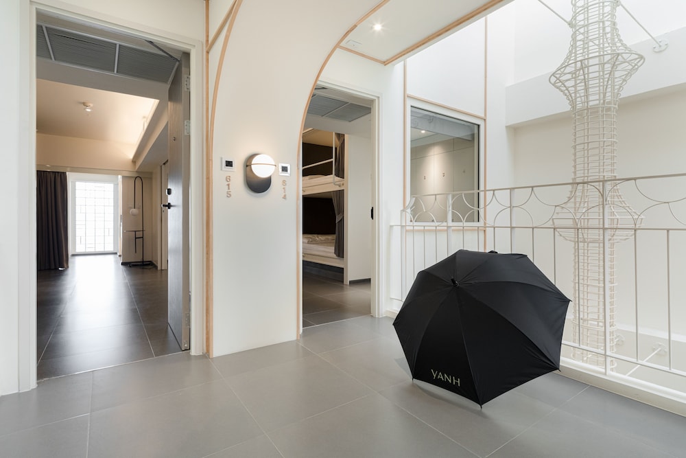 yanh ratchawat hotel