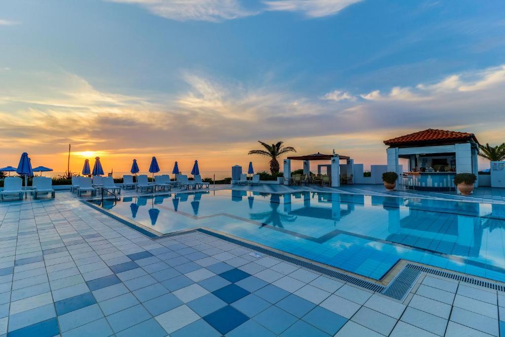 creta royal adults only