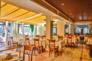 creta royal adults only