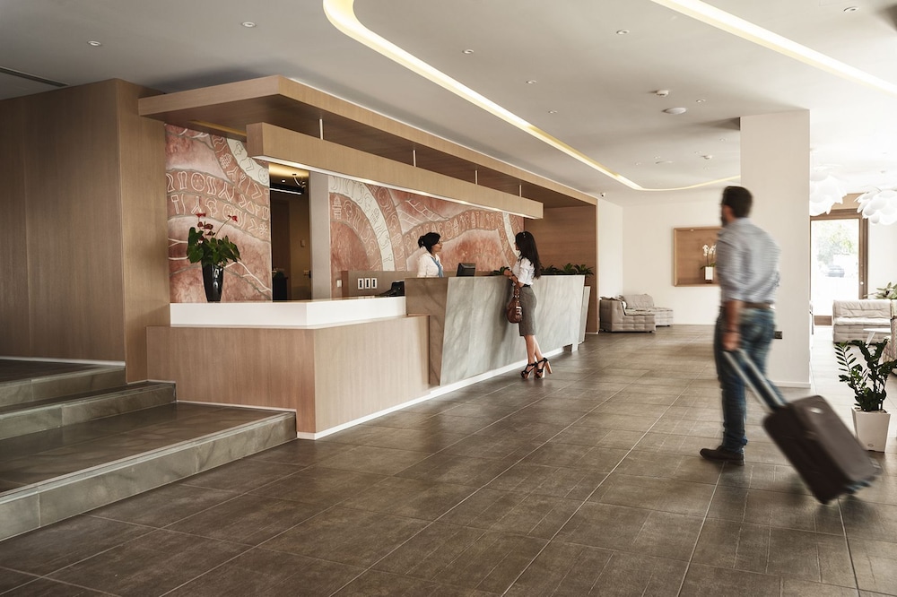 kriti hotel