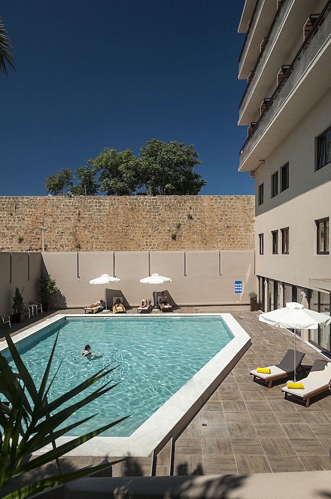 kriti hotel