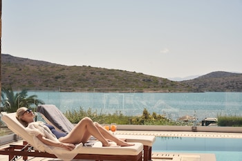 elounda gulf villas by sandglass