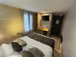 9wagram hotel