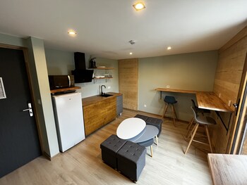 9wagram hotel