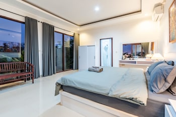 pini sentana village