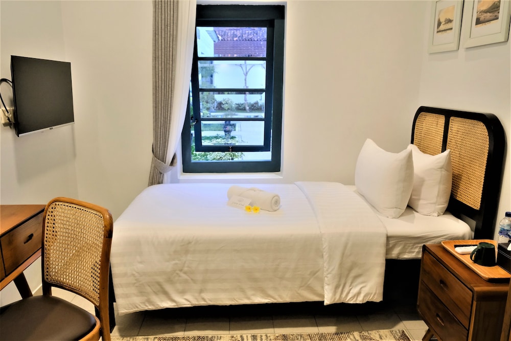 ceria hotel alun alun