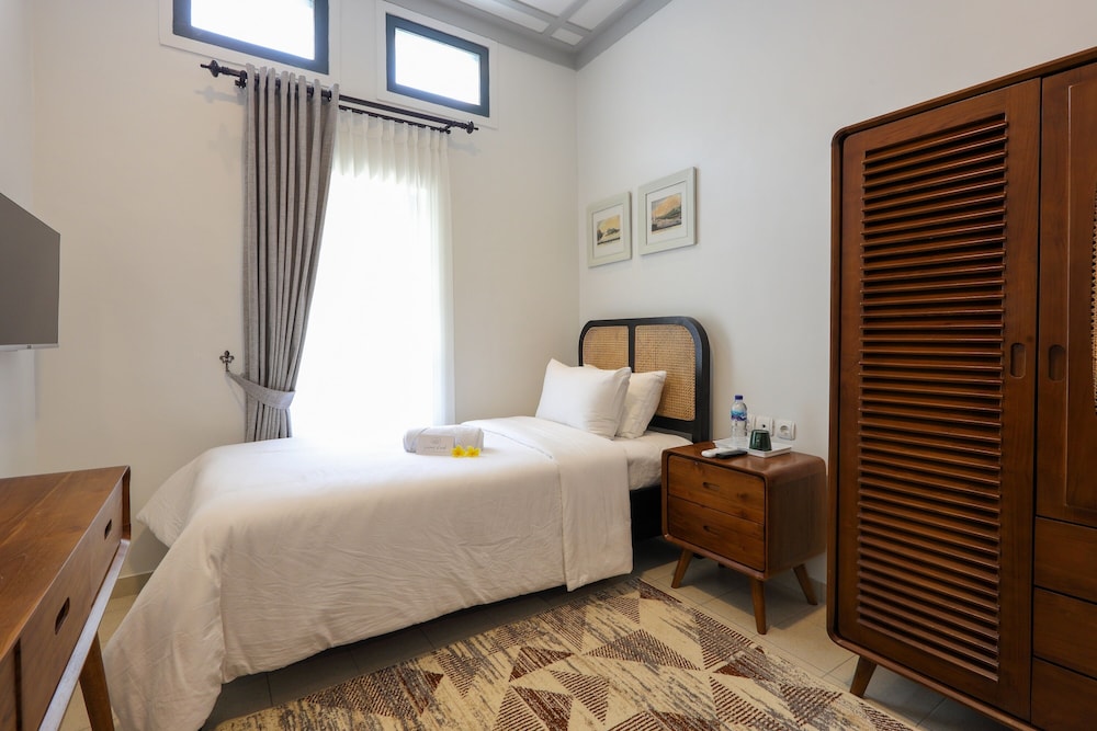 ceria hotel alun alun