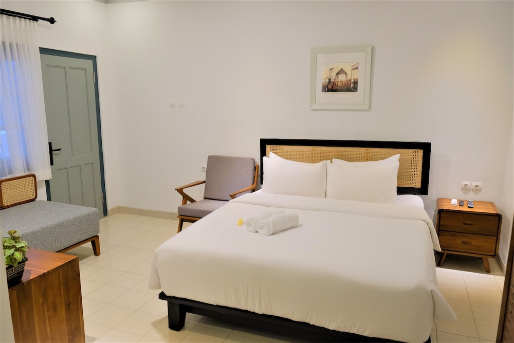 ceria hotel alun alun