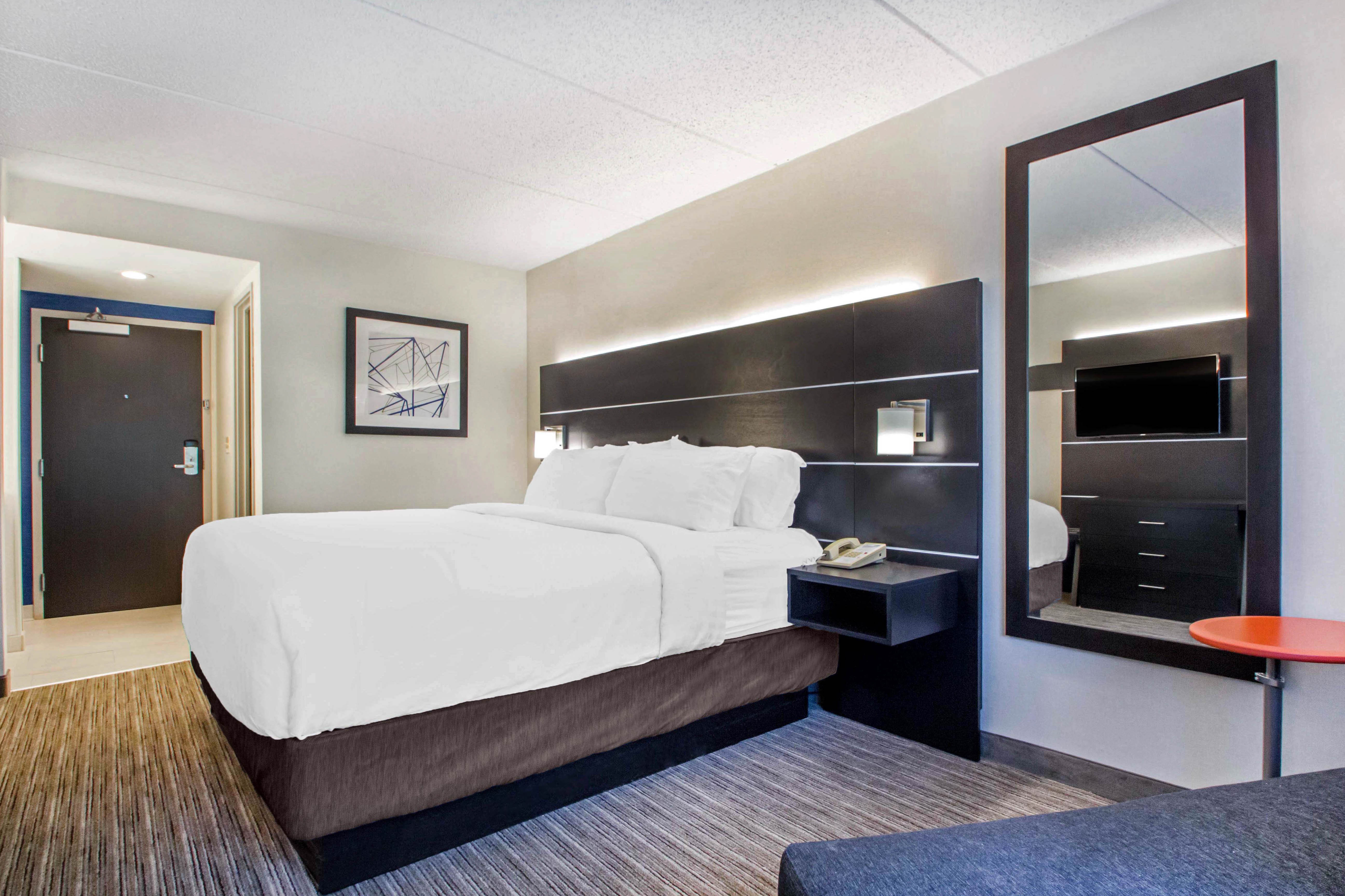 holiday inn express and suites albany airport wolf road