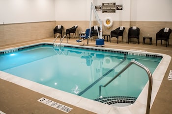 Holiday Inn Express & Suites Albany Airport - Wolf Road,Colonie>>Albany,3 star