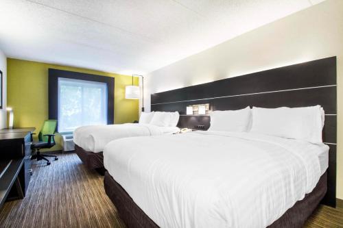holiday inn express and suites albany airport wolf road