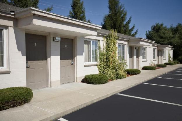 americas best value inn albany east greenbush