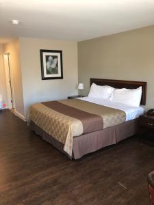 americas best value inn albany east greenbush