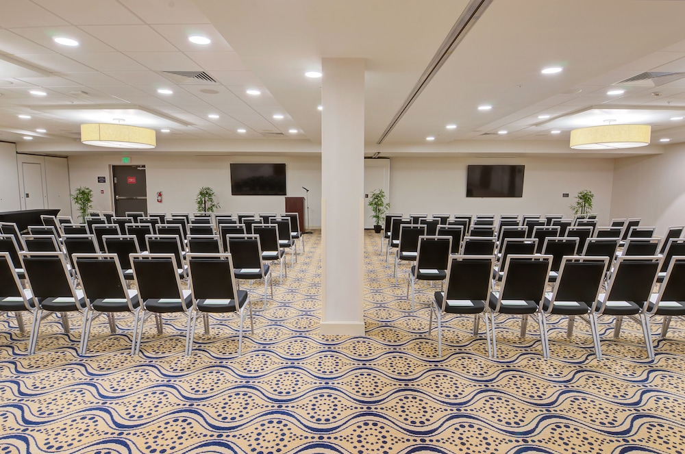 holiday inn gainesville university center by ihg