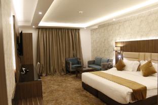 golden dan hotel