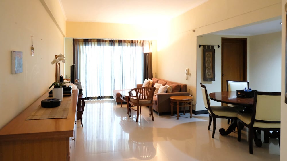 extra spacious and homey 2br at kondominium puncak marina apartment