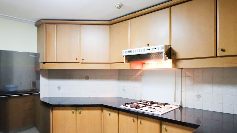 extra spacious and homey 2br at kondominium puncak marina apartment