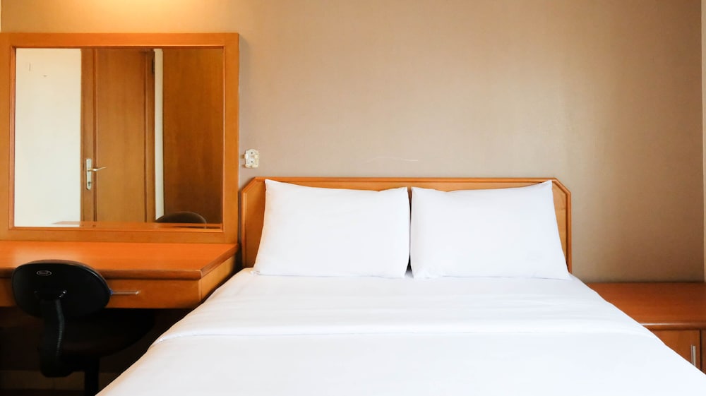 extra spacious and homey 2br at kondominium puncak marina apartment