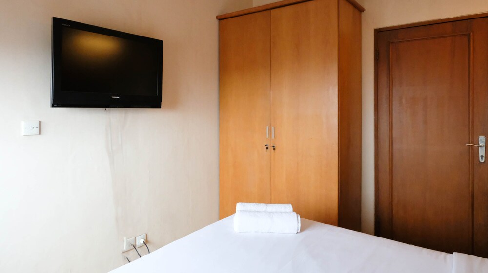 extra spacious and homey 2br at kondominium puncak marina apartment