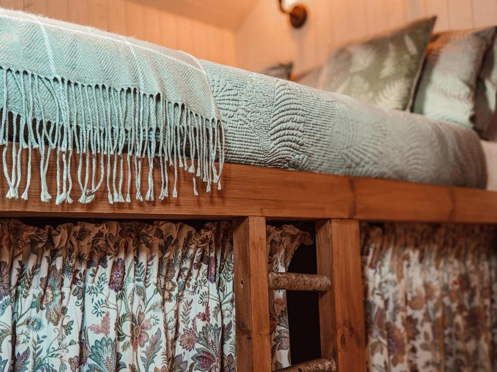 stunning shepherds hut retreat north devon