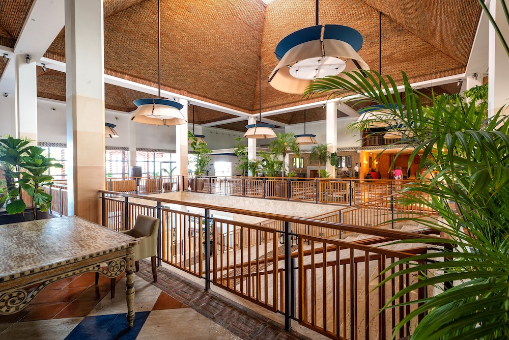 grande real santa eulalia resort