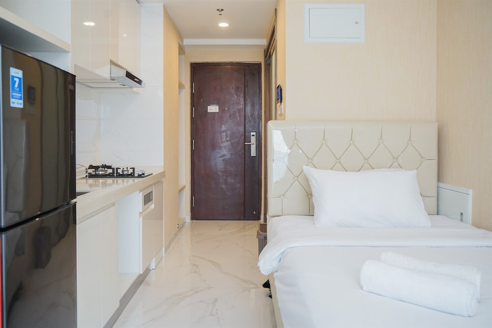 well furnished studio apartment sky house bsd