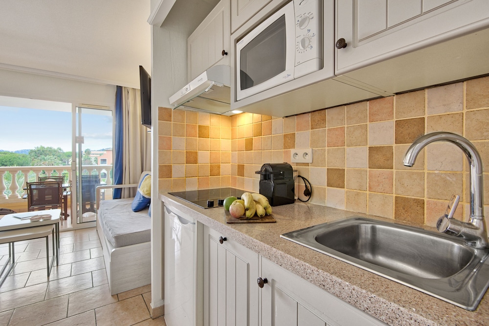 residence pierre and vacances premium les calanques des issambres