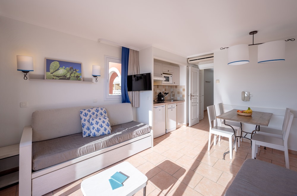 residence pierre and vacances premium les calanques des issambres