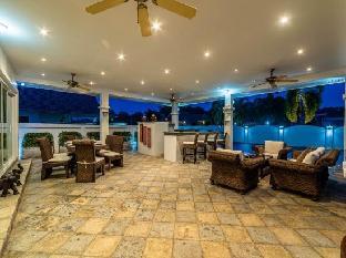 private 3 bedroom pool villa pp10