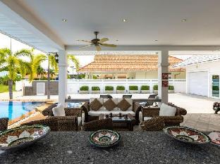 private 3 bedroom pool villa pp10