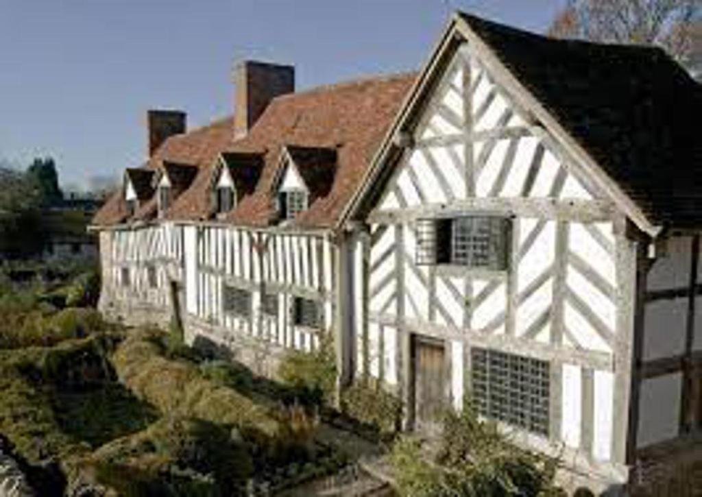 quaint cottage home comforts and log fire