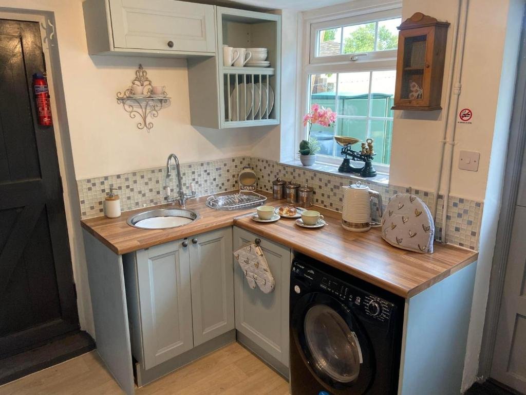 quaint cottage home comforts and log fire