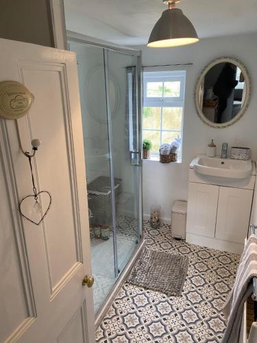 quaint cottage home comforts and log fire
