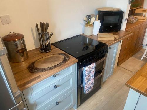 quaint cottage home comforts and log fire
