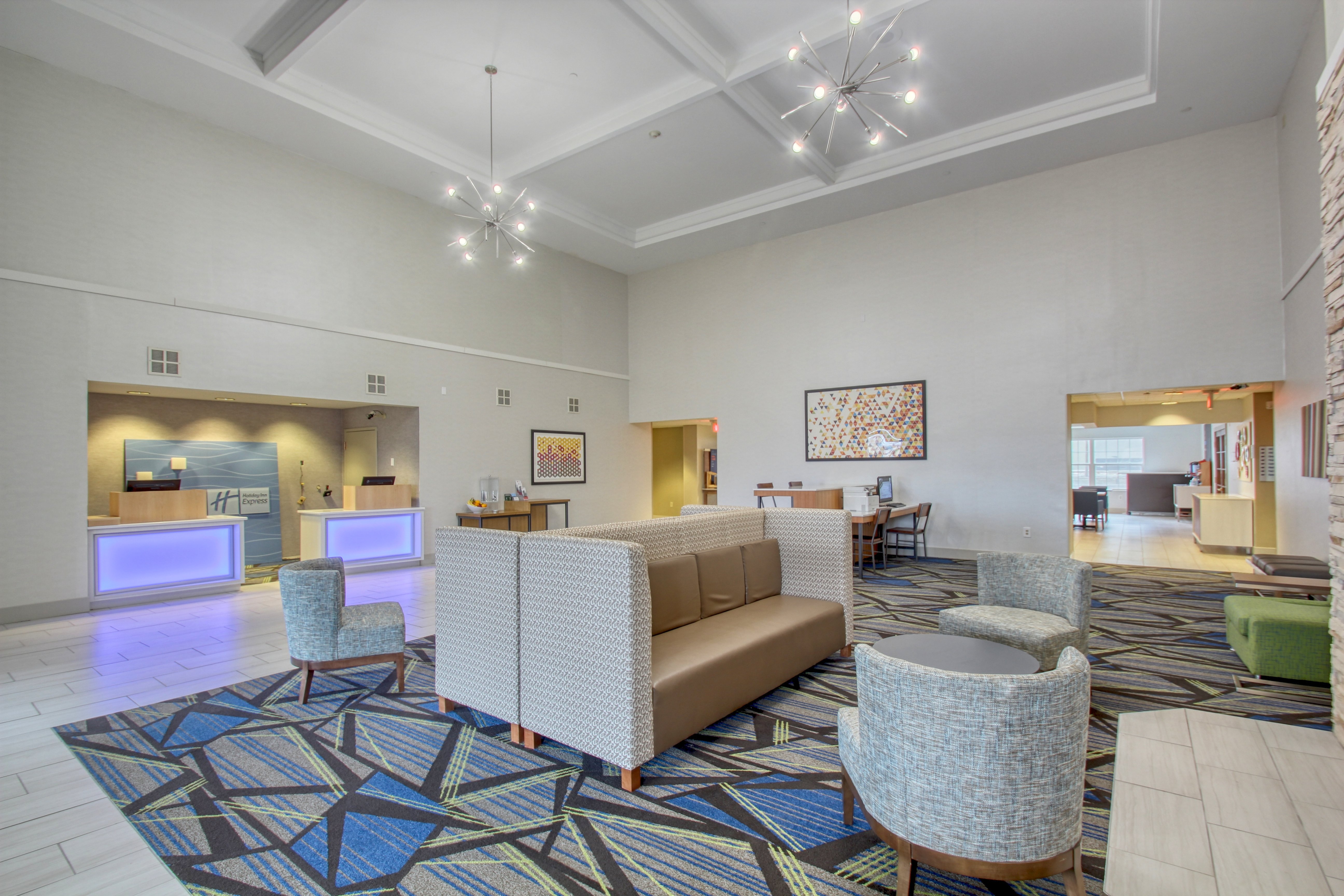 holiday inn express hotel and suites oshkosh by ihg