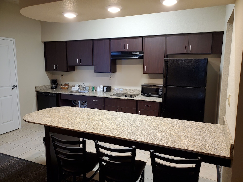 cobblestone suites oshkosh