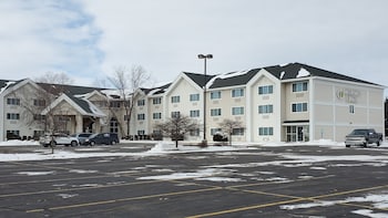 cobblestone suites oshkosh
